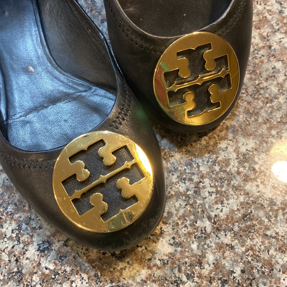 Tori Burch gold buckle ballet flats sz 8.5 (run small, more like 8) - Picture 4 of 4